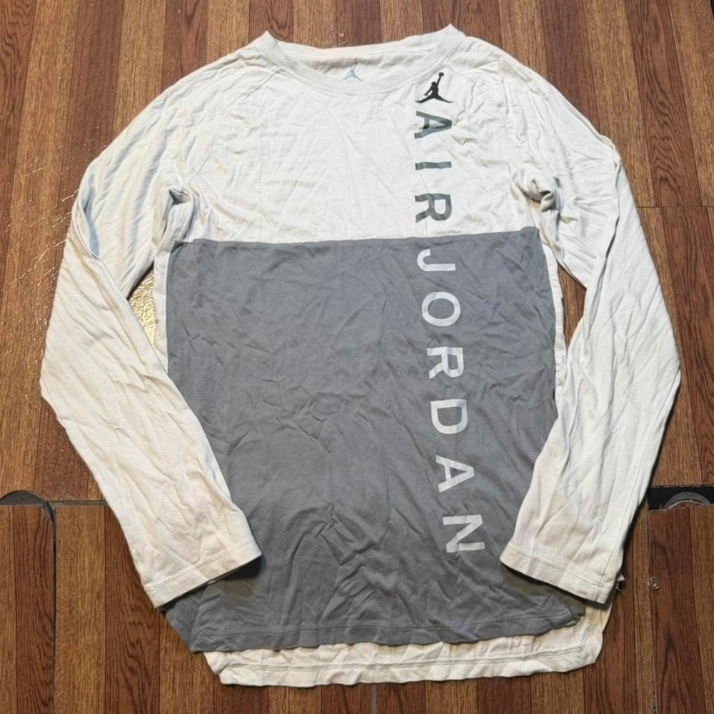Jordan Grey White Retro Tech Sportswear Sleeve Shirt Fits XS